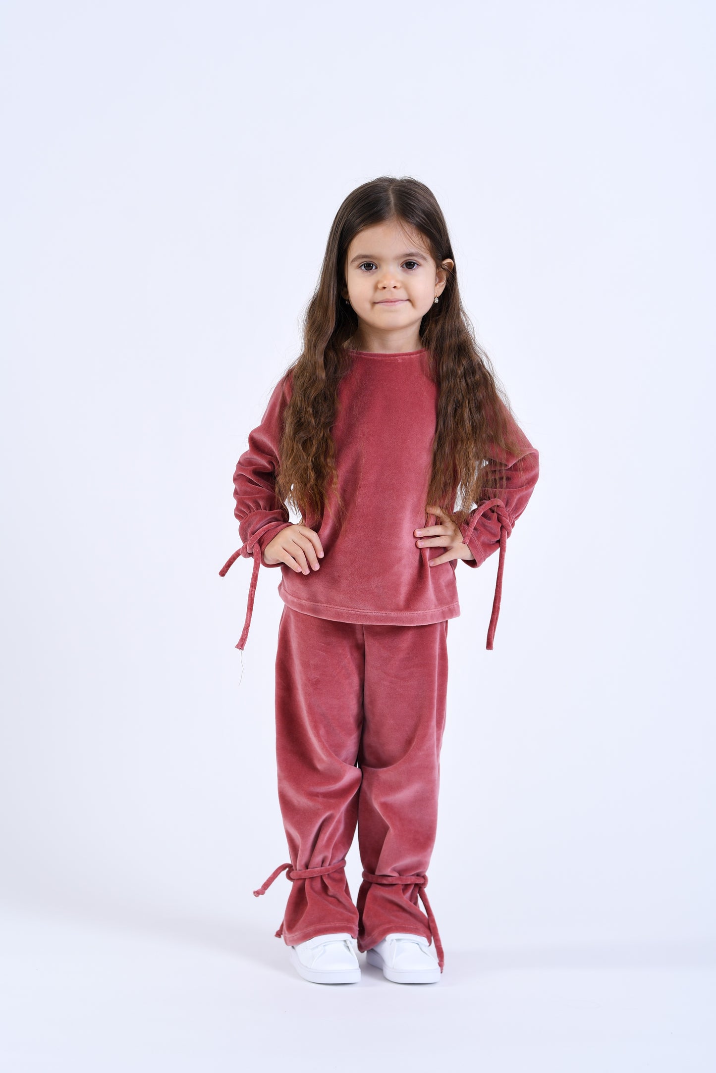 costum trening catifea evazat fete