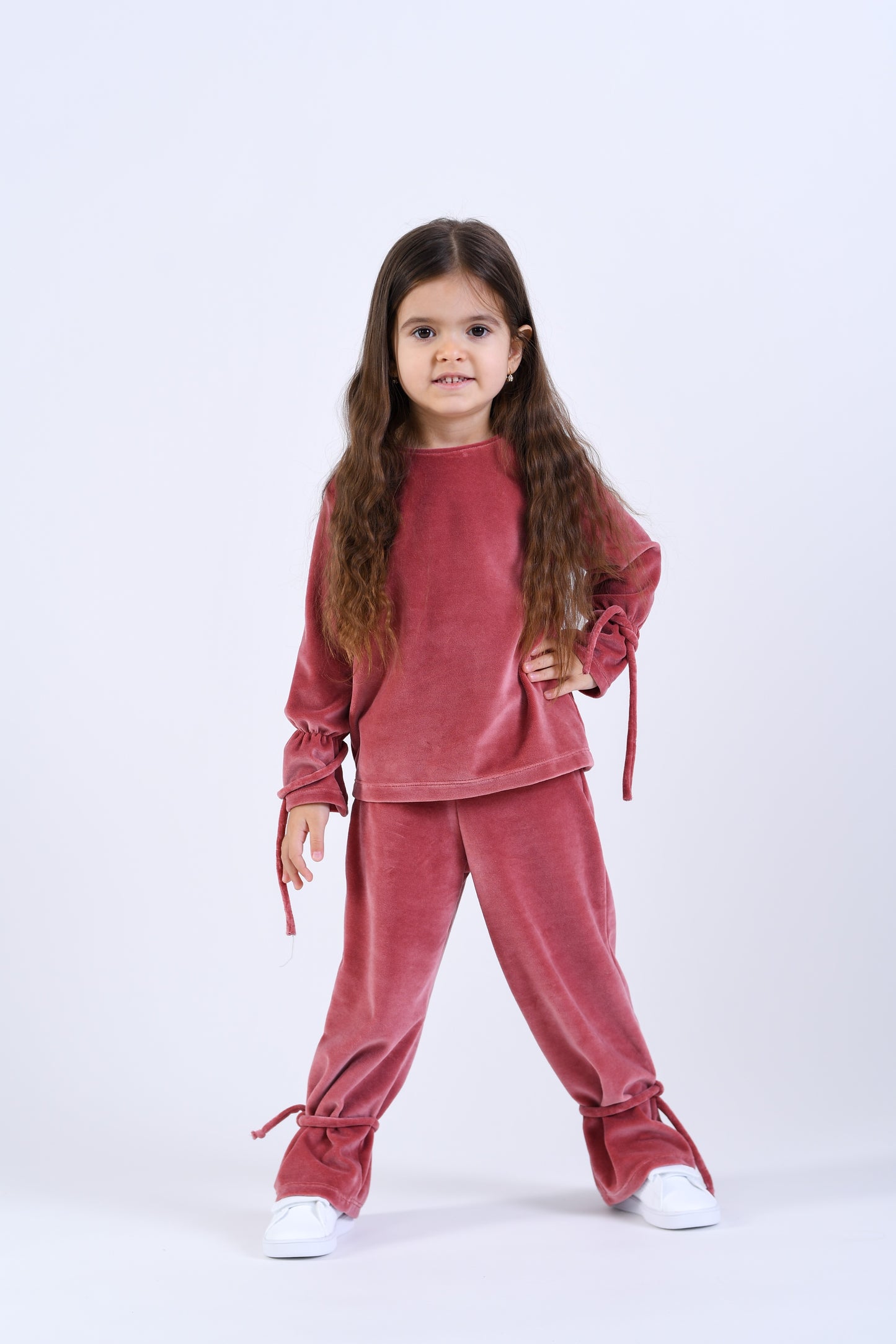costum trening catifea evazat fete