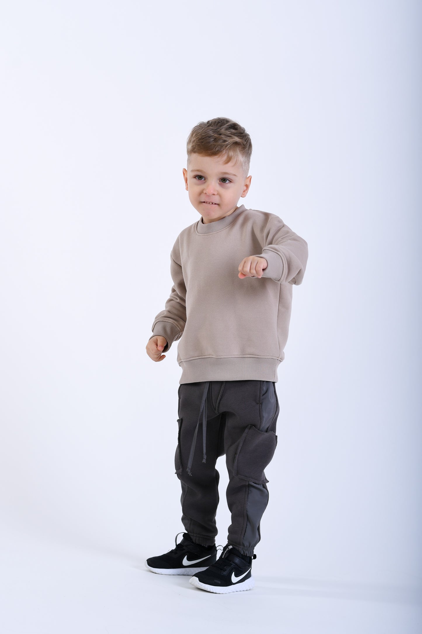 Pantaloni baieti cu fas
