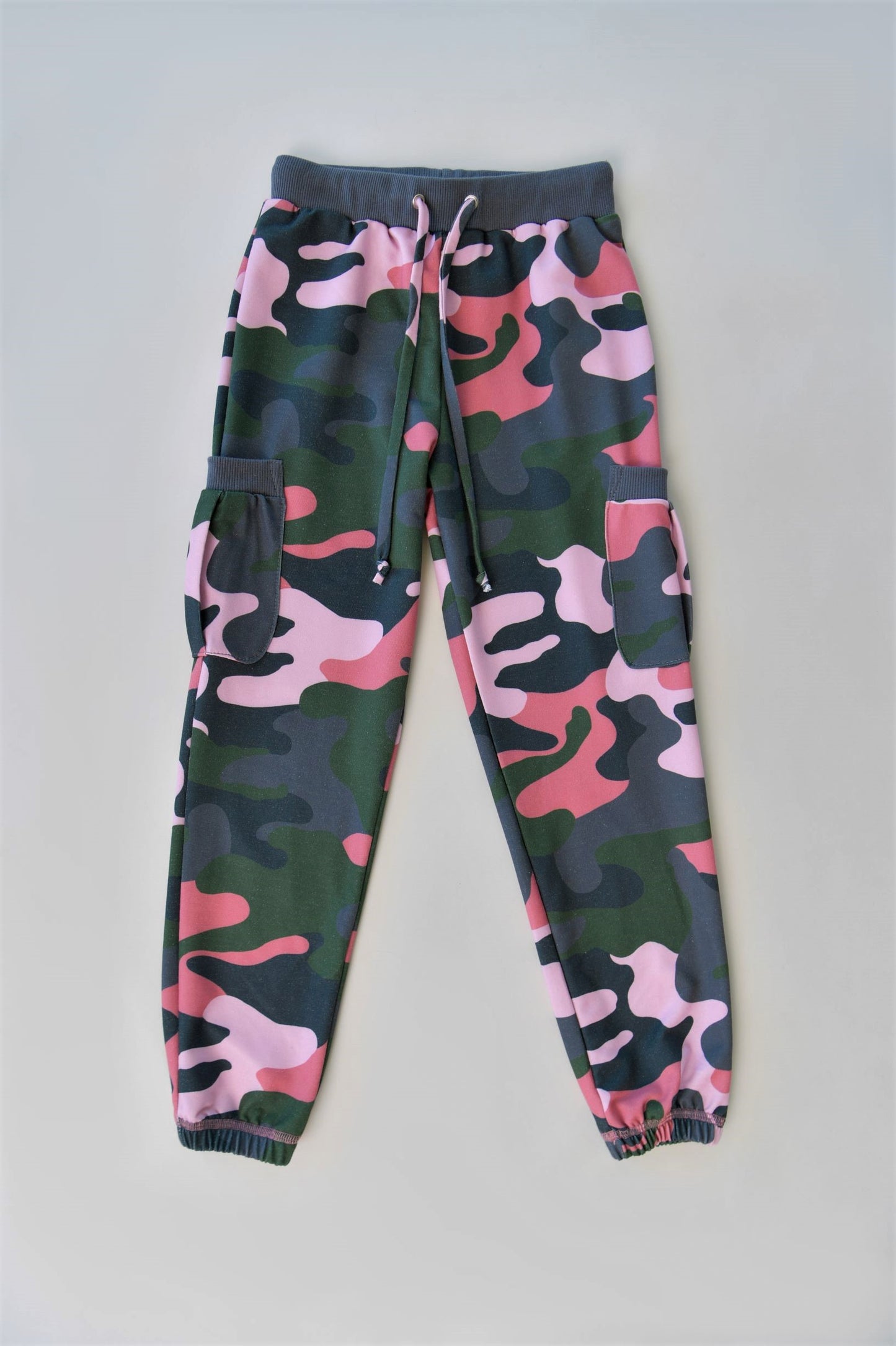 trening camuflaj fete roz