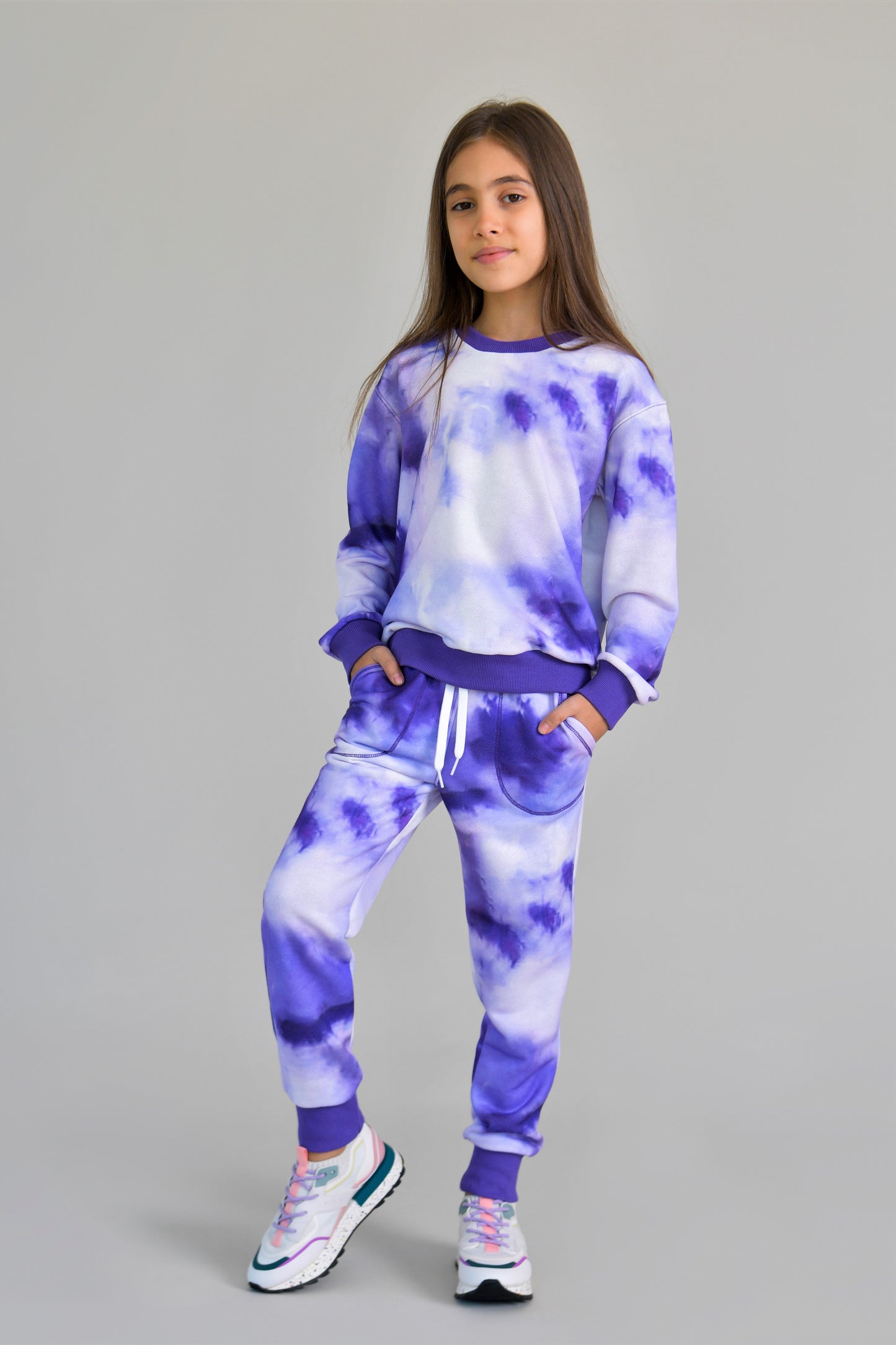 trening mov tie dye fete